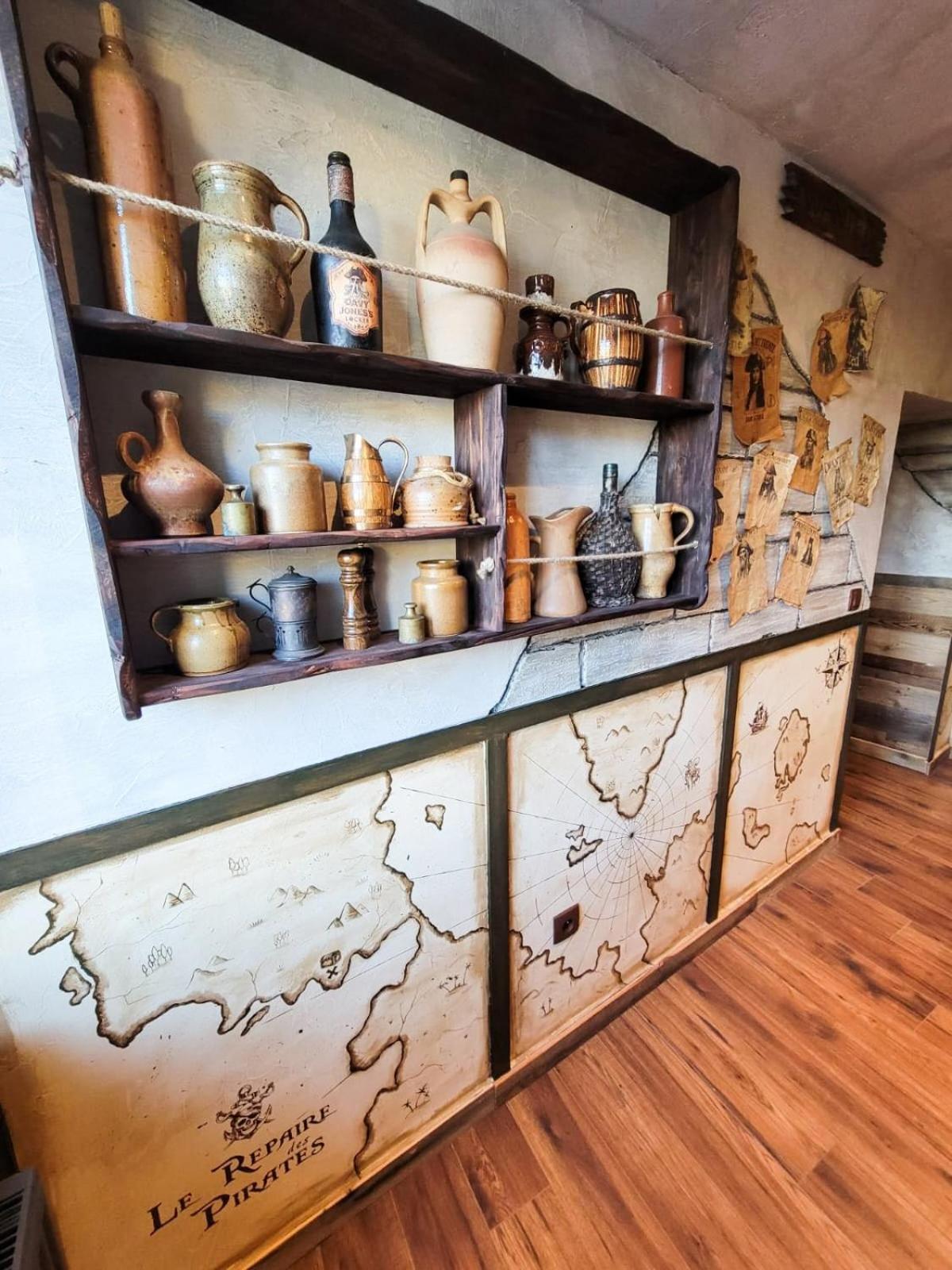 Le Repaire Des Pirates Logement Magique Sainte-Croix-en-Plaine Ngoại thất bức ảnh